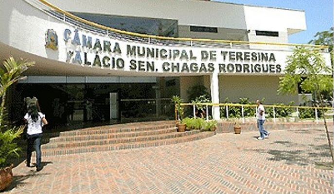 SIMEPI entrega ante-projeto sobre taxação excessiva