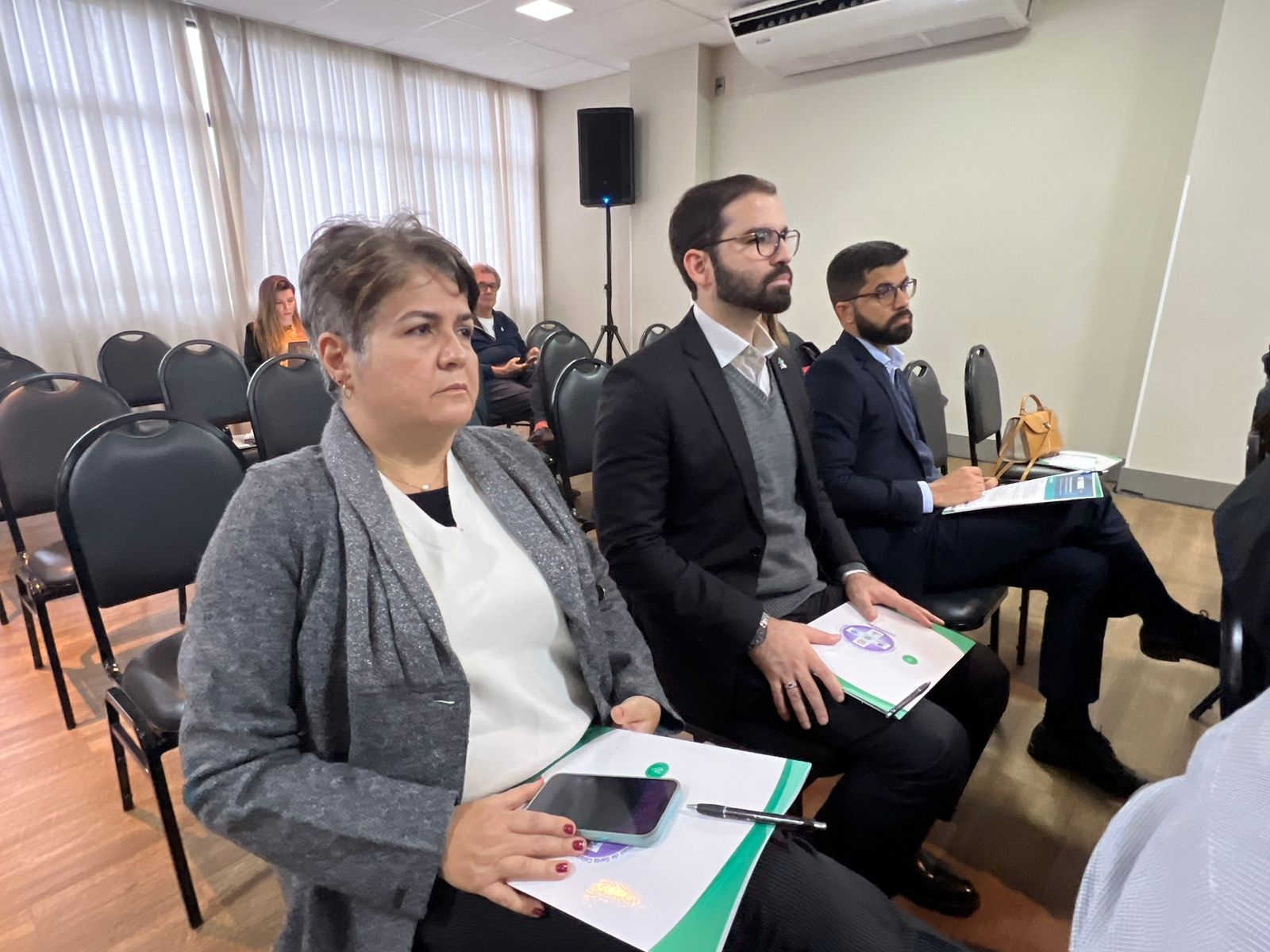 Diretores da FENAM e do SIMEPI participando do Fórum das Entidades Médicas de Santa Catarina que acontece em Criciúma (SC).